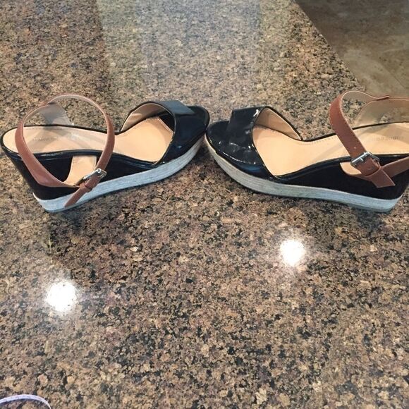 Montego Bay Club Black and Tan Sandals - Picture 7 of 7